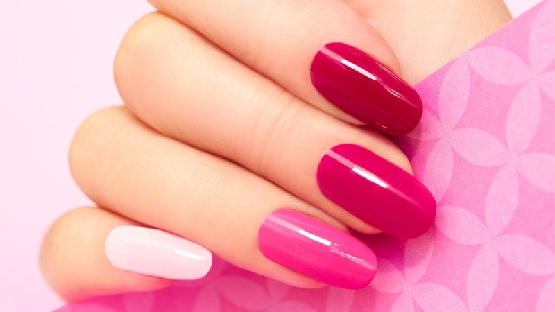 Adesivos de unhas Barbie rosa com plantinhas