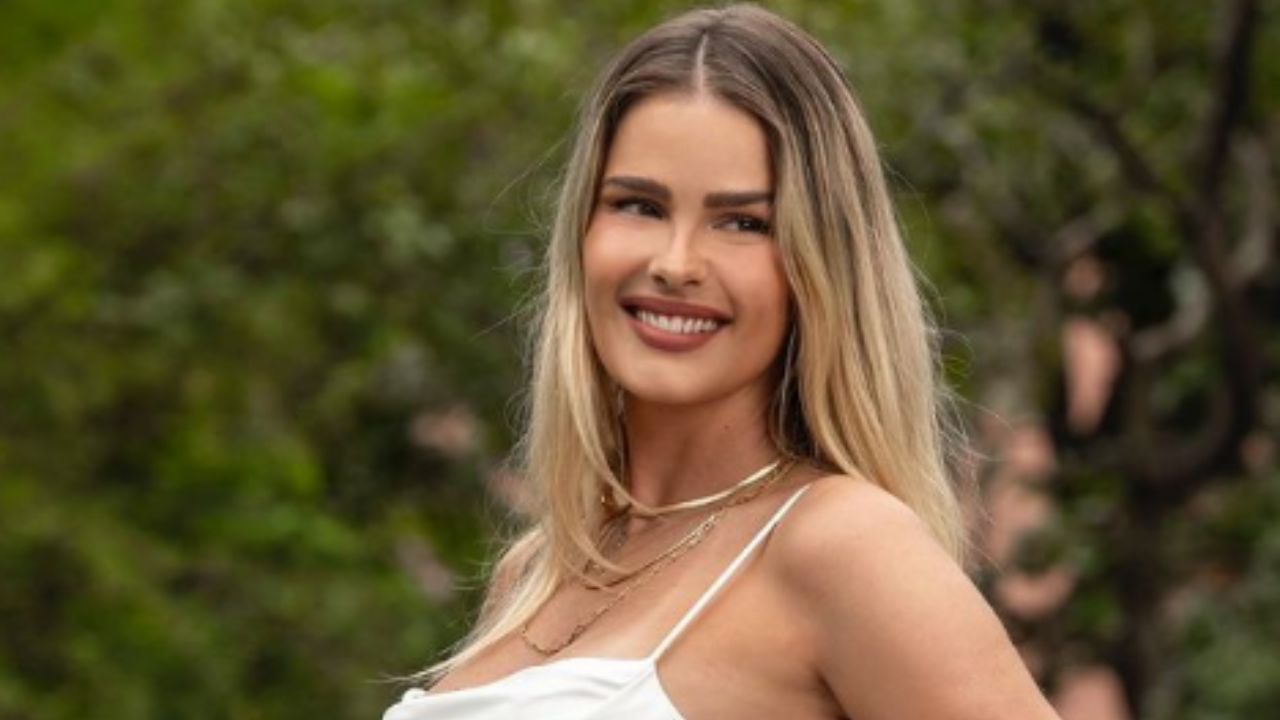 Yasmin Brunet revela quais são os perfumes mais sexys do mundo